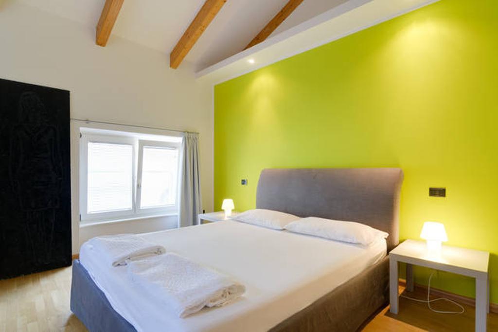 ترينتو B&B Al Palazzo Malfatti الغرفة الصورة